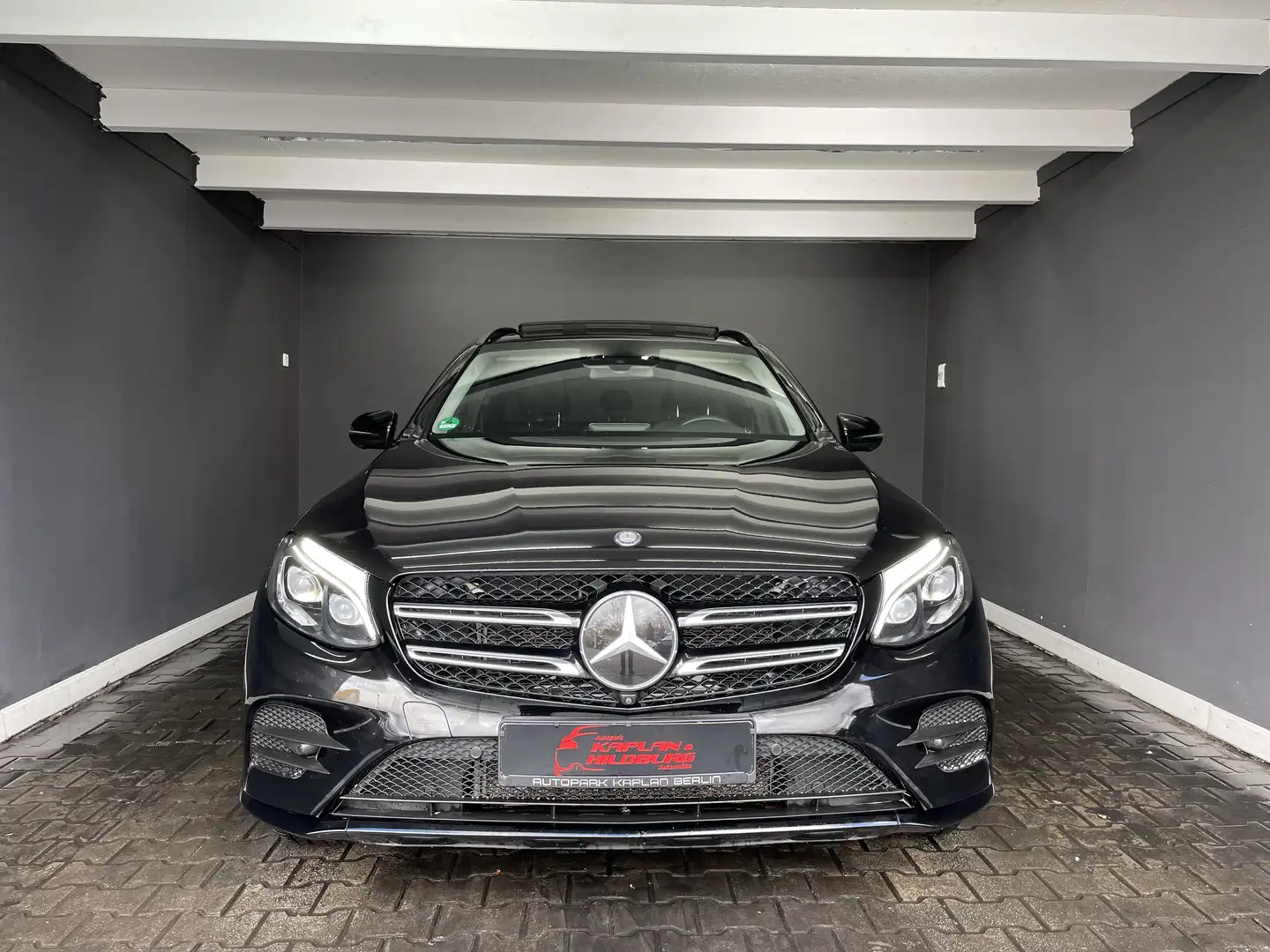 Mercedes-Benz GLC 250 d 4Matic, AMG LINE, PANO, DISTRONIC, 360°, LED Nero - 2