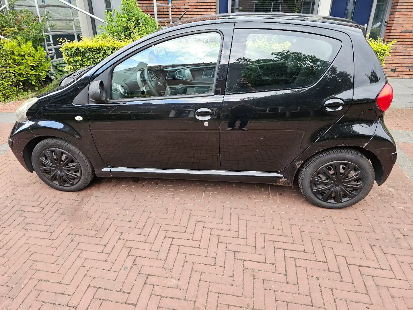 Toyota Aygo Aygo 1.0-12V + Zwart - 1