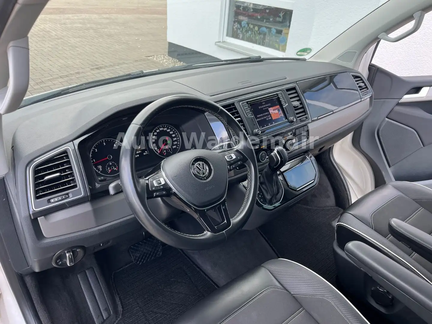 Volkswagen T6 Multivan Edition 30 4Motion DAB AHK Standhzg Weiß - 2