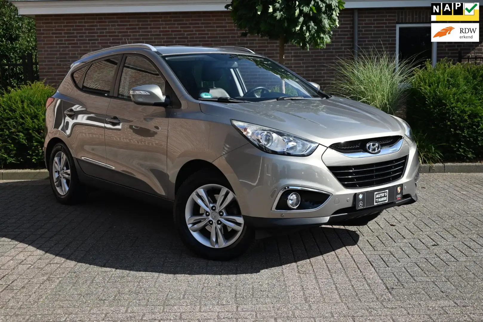 Hyundai iX35 2.0i Business Edition 163 PK 1900 KG Trekgw. Trekh Grijs - 1