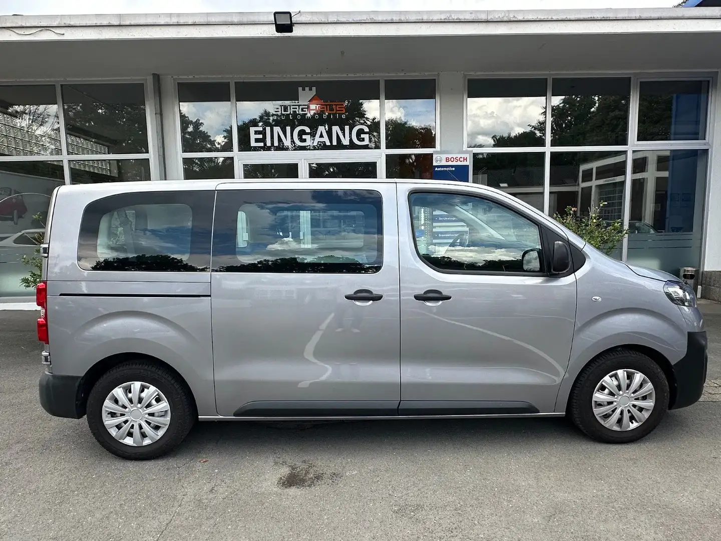 Opel Vivaro Kombi L2/NAVI PRO/CAR PLAY/9 SITZER Gris - 2