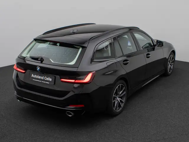 BMW 3 Series view 7
