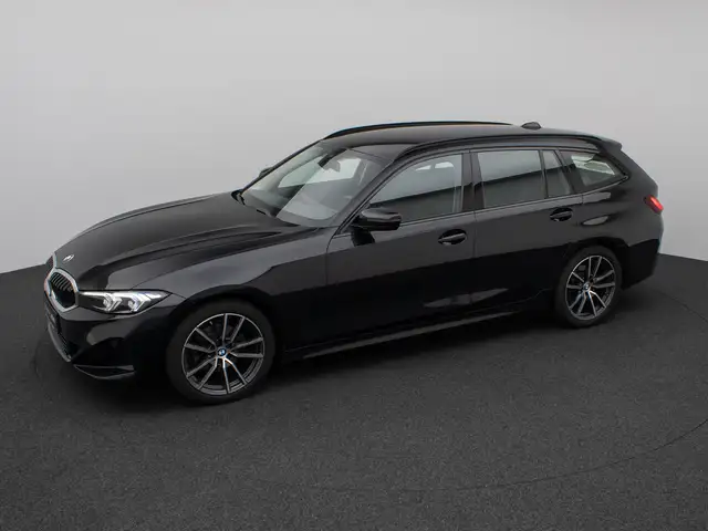 BMW 3 Series view 12