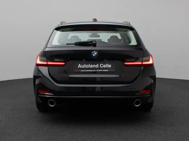 BMW 3 Series view 8