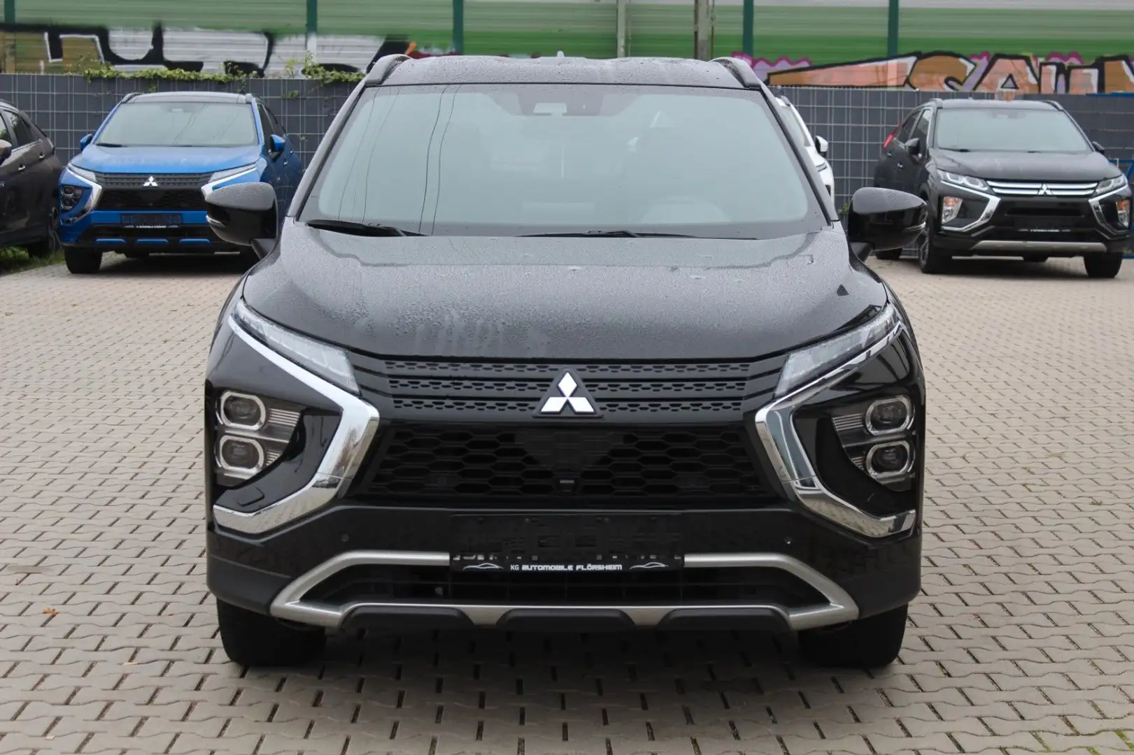 Mitsubishi Eclipse Cross 2.4 Plus 4WD Schwarz - 2