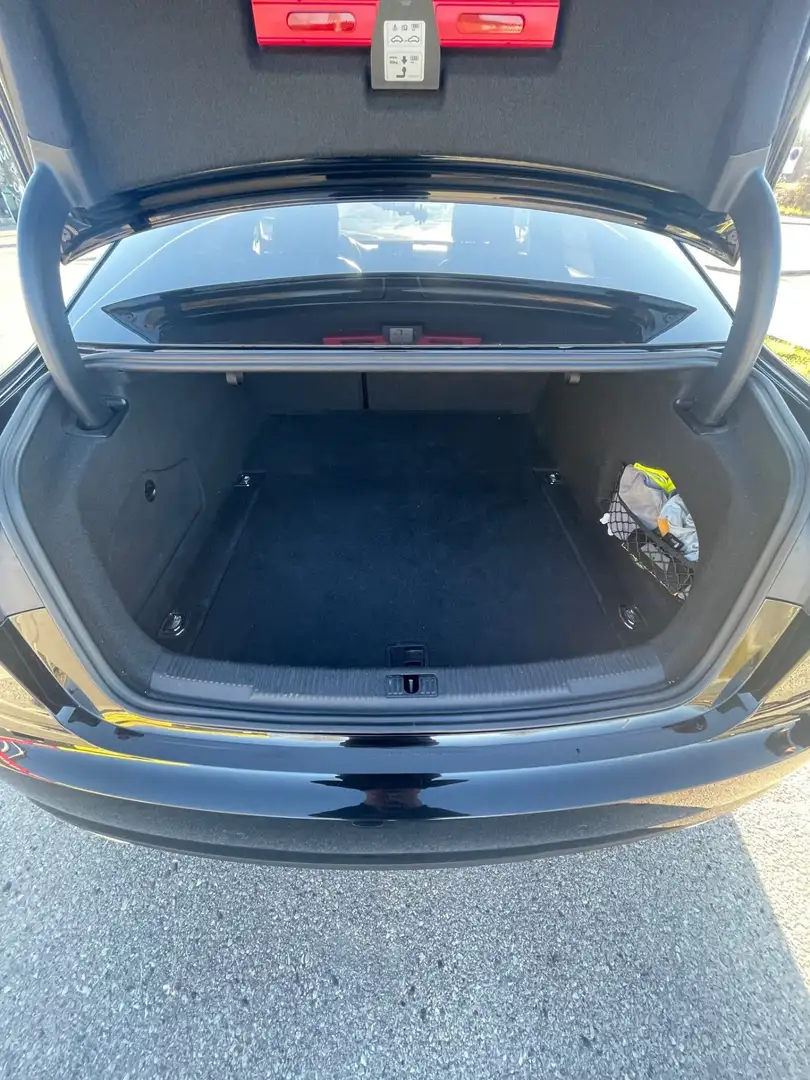 Audi A6 Audi A6 3,0 TDI  Lumisine - 1
