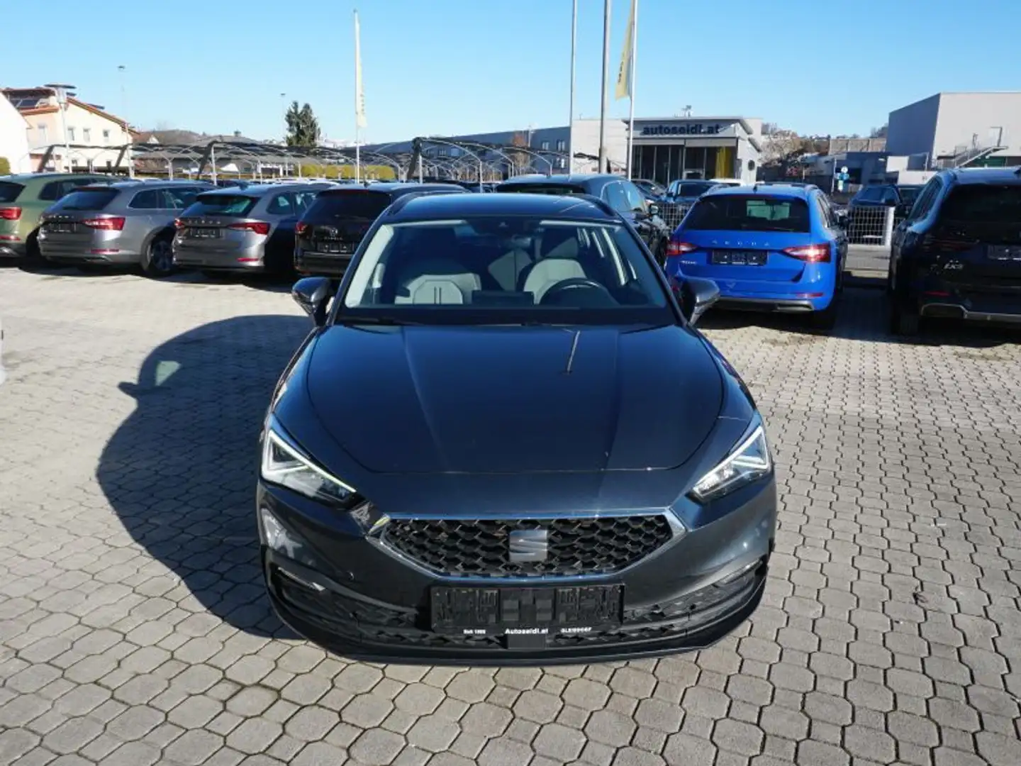 SEAT Leon ST Style TDI DSG *2022er+VIRTUAL+LED* Grau - 2