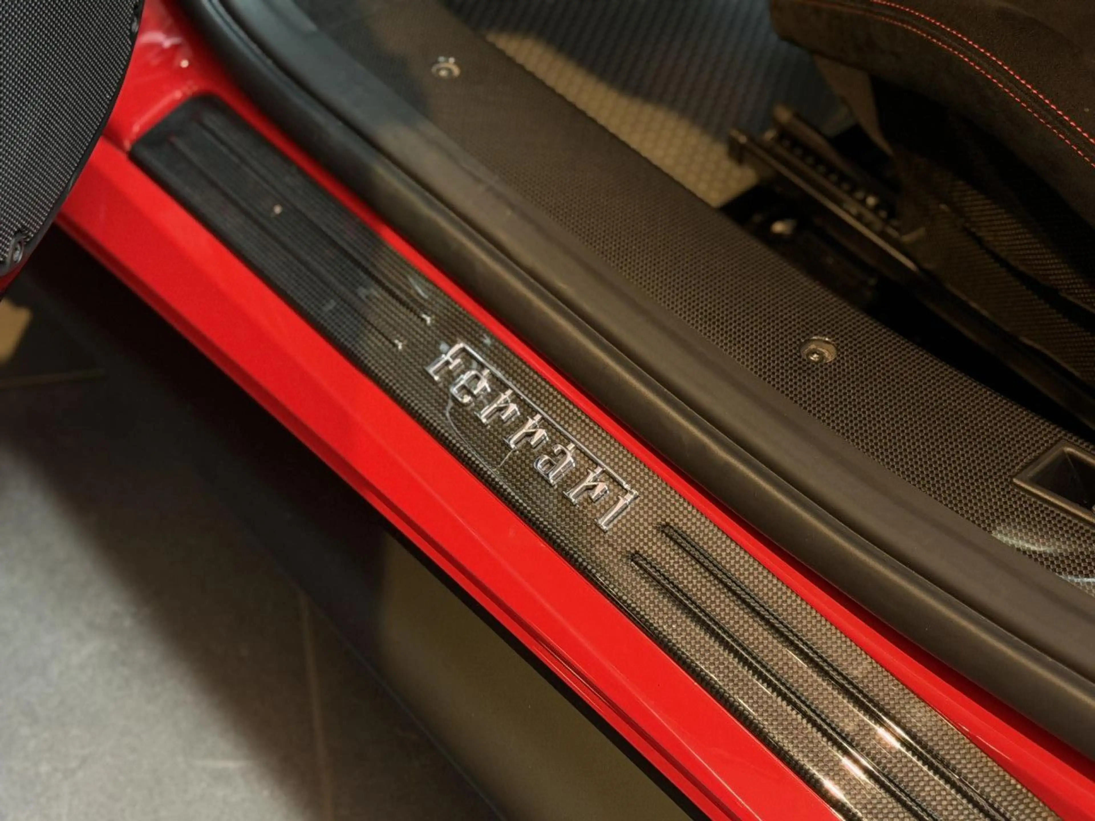 Ferrari 488 PISTA Voll CARBON "Clean Spec." Lift Kamr. — photo 15