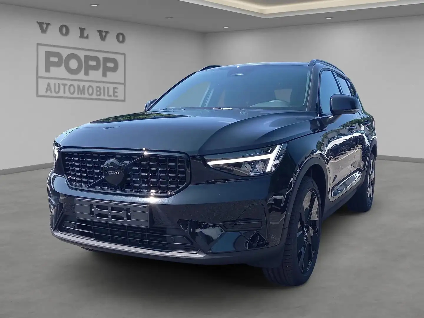 Volvo XC40 B3 Plus Black Edition 20" ACC FHZ H&K STHZ Чёрный - 1