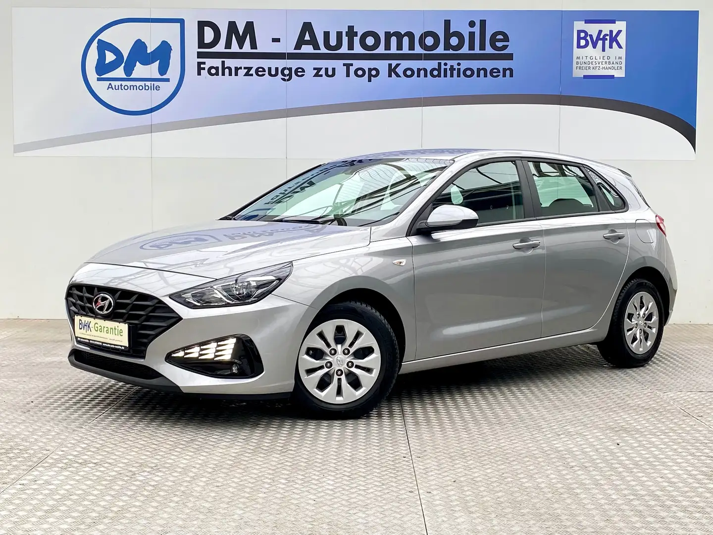 Hyundai i30 1.0 T-GDI DCT Select KLIMA PDC MFL Argent - 1
