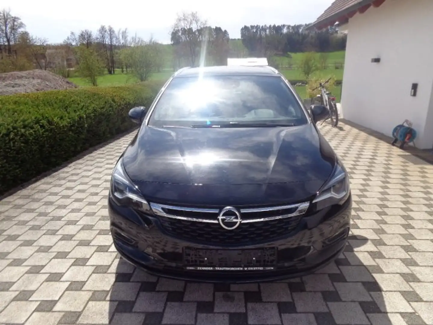 Opel Astra Dynamic Noir - 1