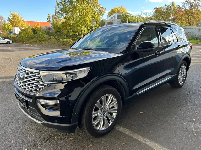 Ford Explorer Platinum Plug-in-Hybrid 4x4