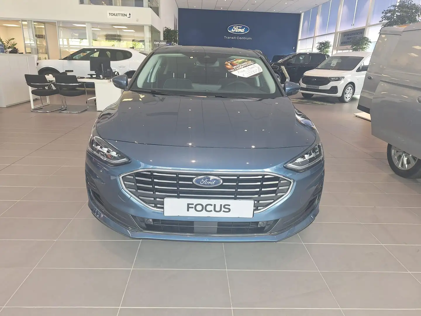 Ford Focus 1.0 EcoBoost Hybrid Titanium X | Uit Voorraad Leve Blauw - 2