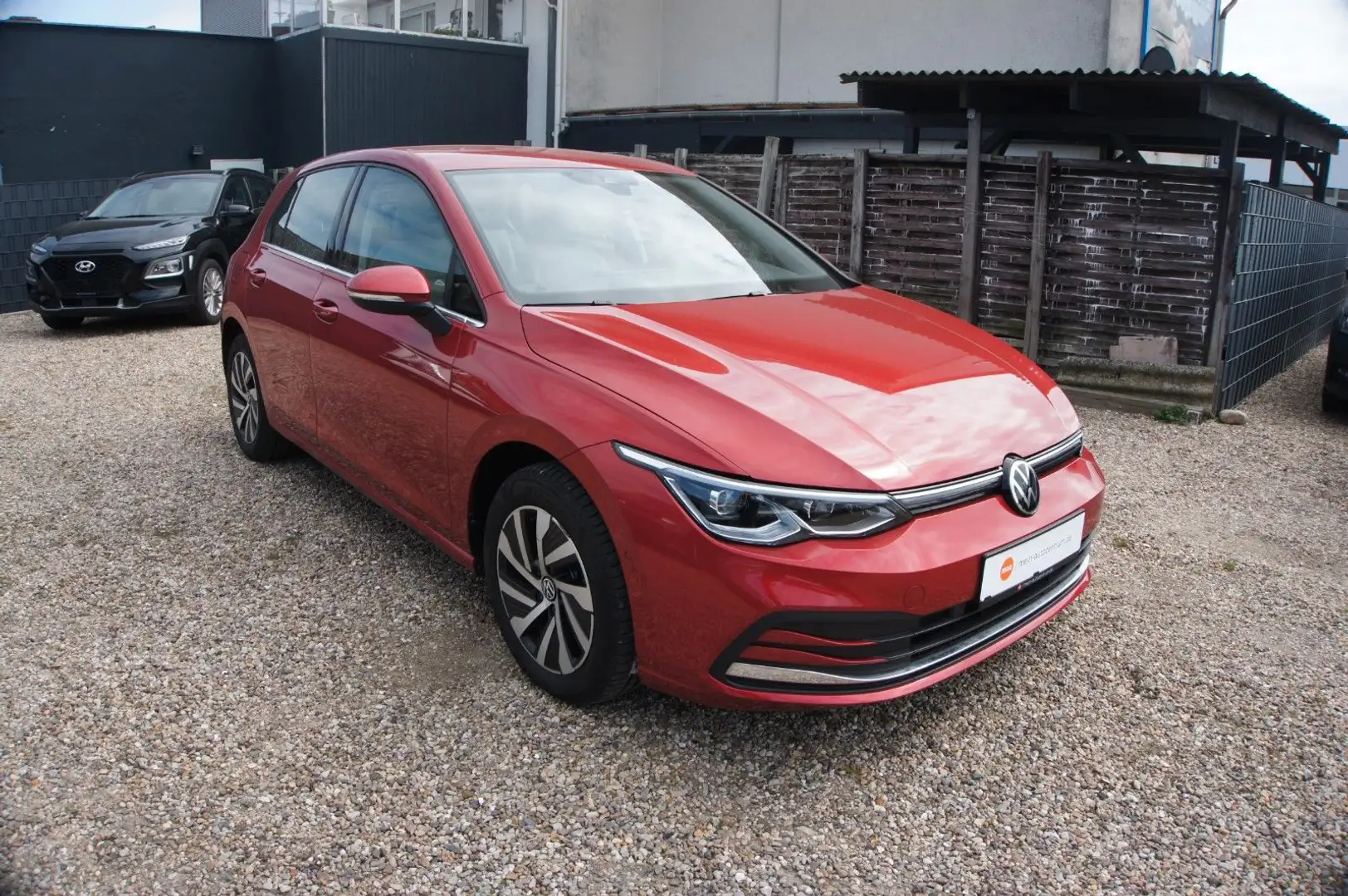 Volkswagen Golf VIII Lim. Style eHybrid LED NAVI STANDHZ Rot - 2