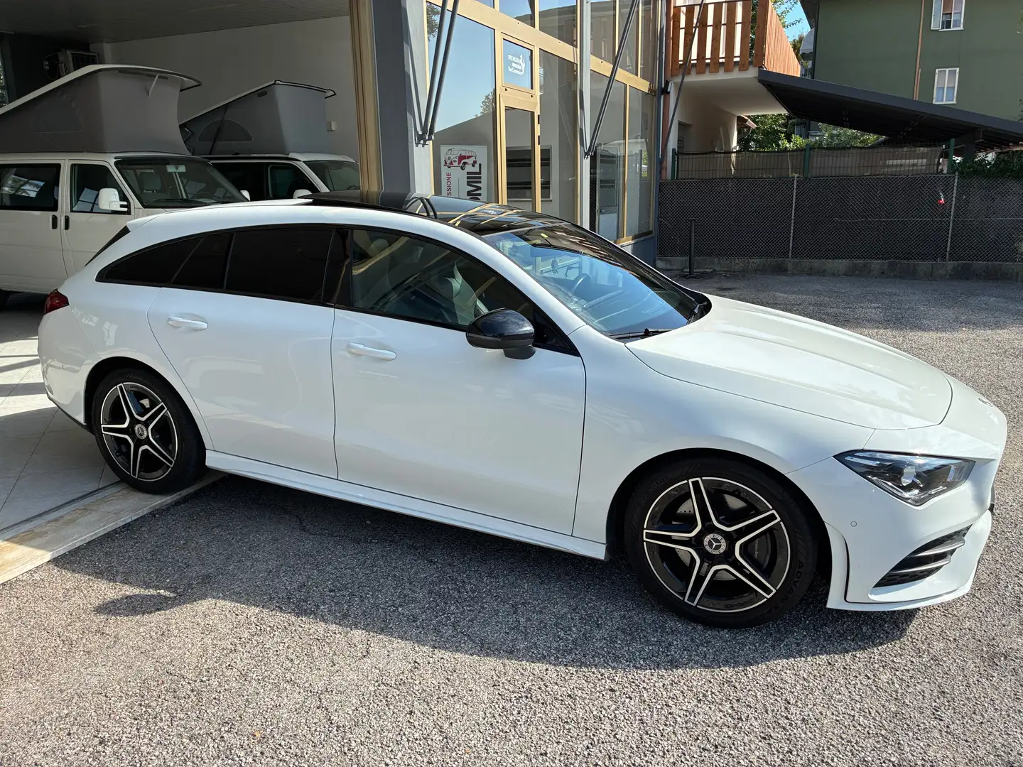Mercedes-Benz CLA 220 CLA Shooting Brake d Premium AMG Bianco - 1