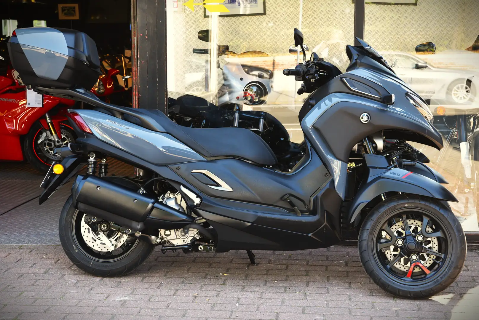 Yamaha TriCity 300 ***MOTO VERTE*** Grau - 2