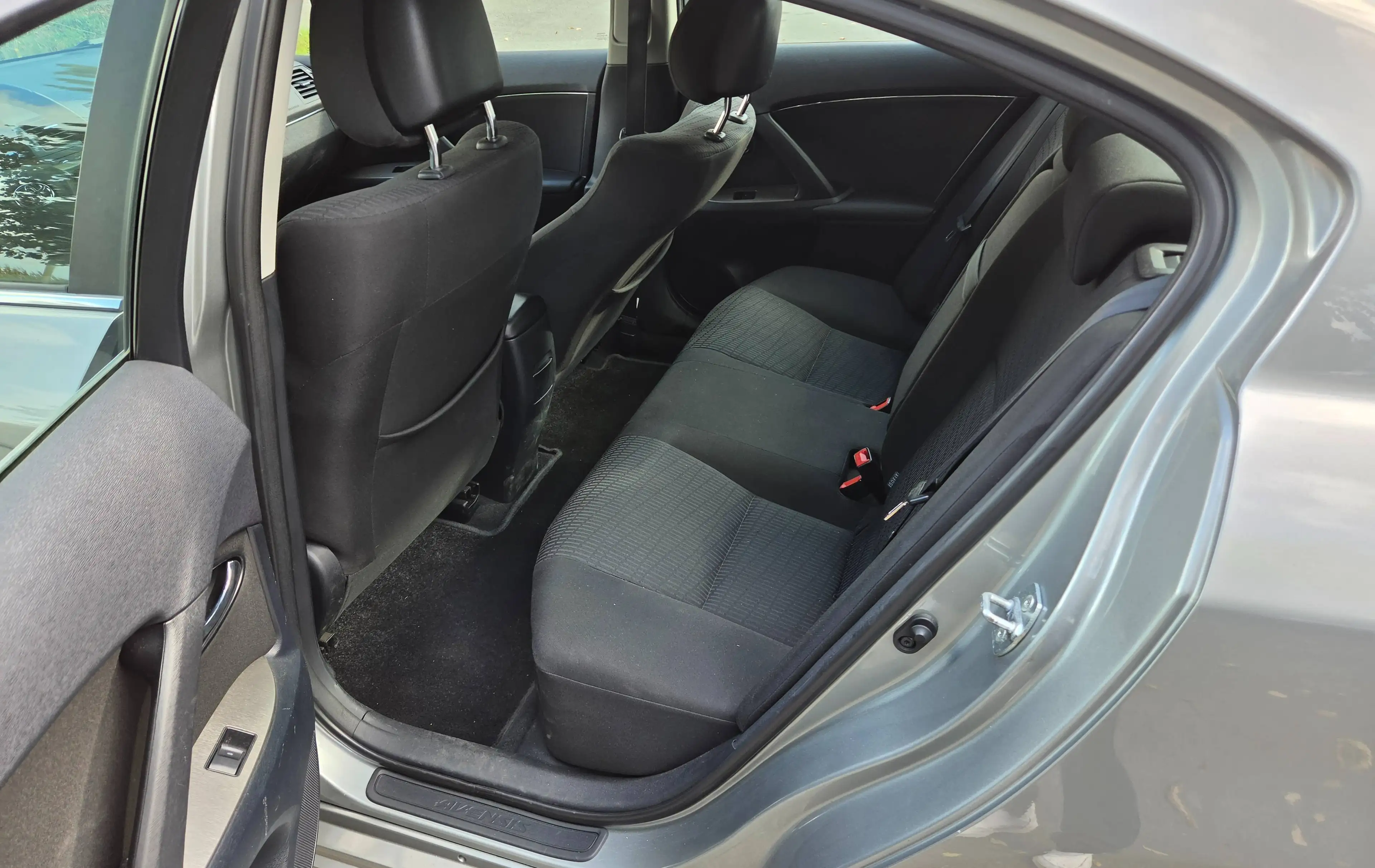 Toyota Avensis Avensis 1.8i Sol — photo 9