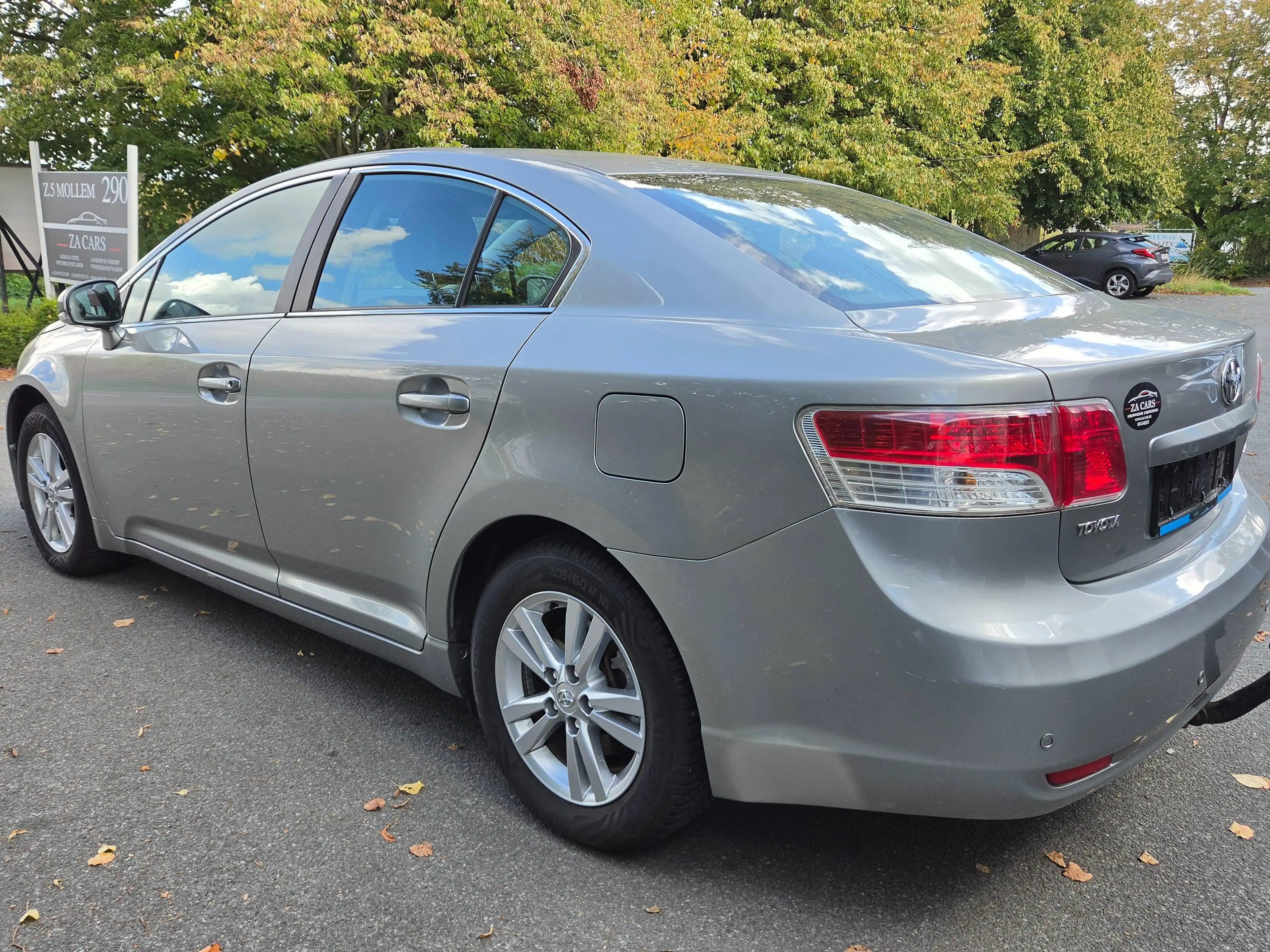 Toyota Avensis Avensis 1.8i Sol — photo 6