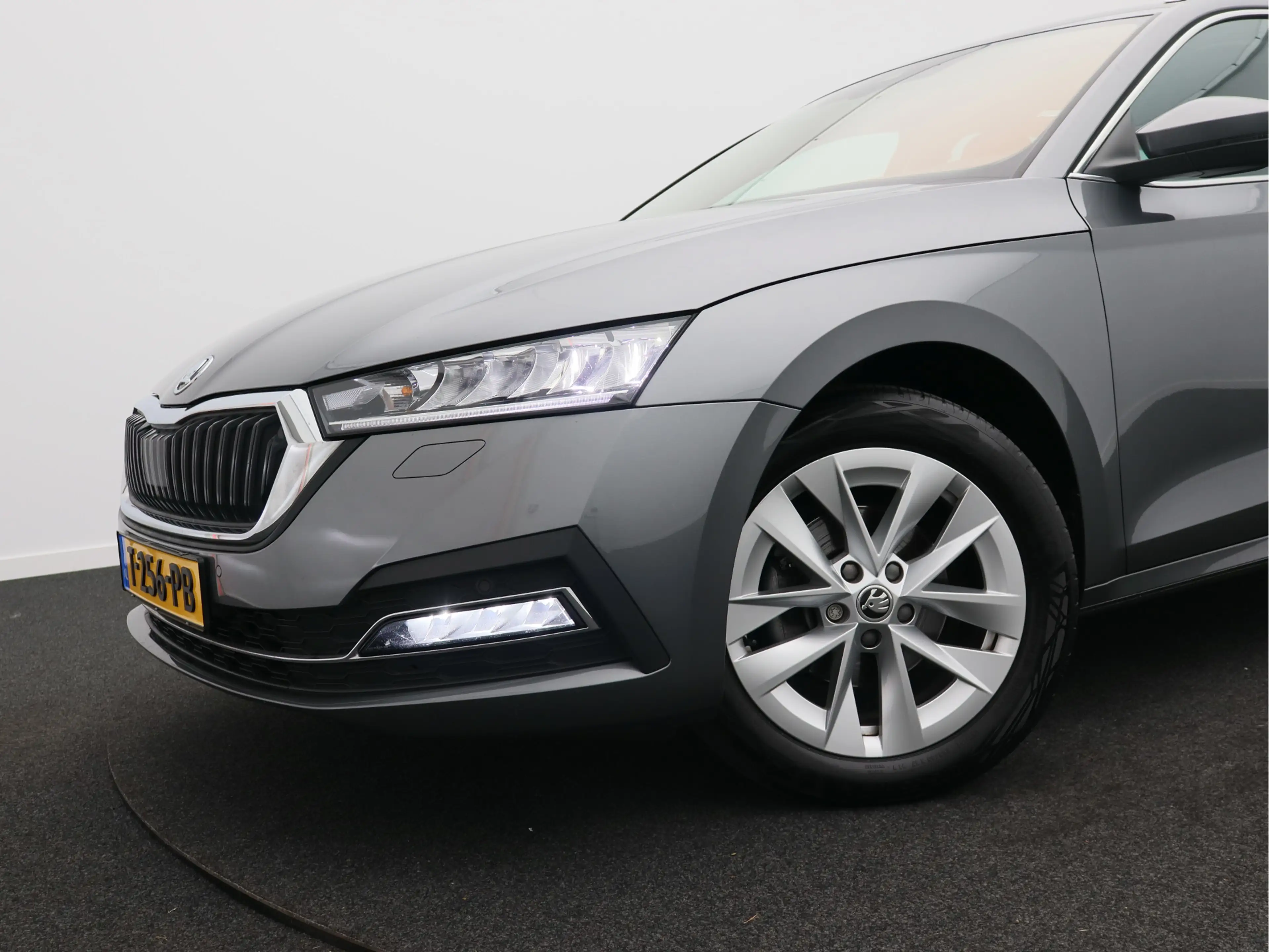 Skoda Octavia Combi 1.0 e-TSI Business Edition Plus/ trekhaak! — photo 31