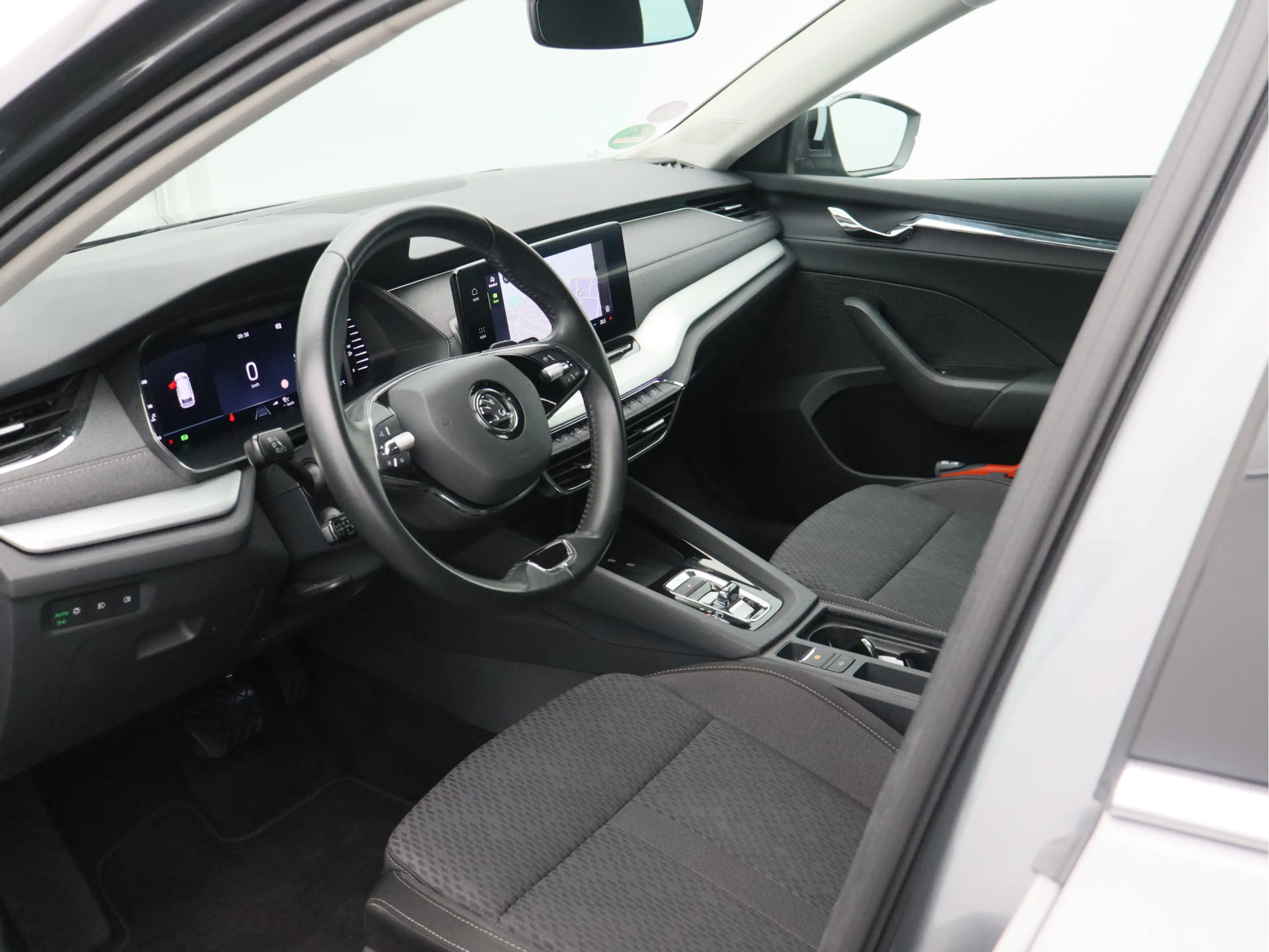 Skoda Octavia Combi 1.0 e-TSI Business Edition Plus/ trekhaak! — photo 33