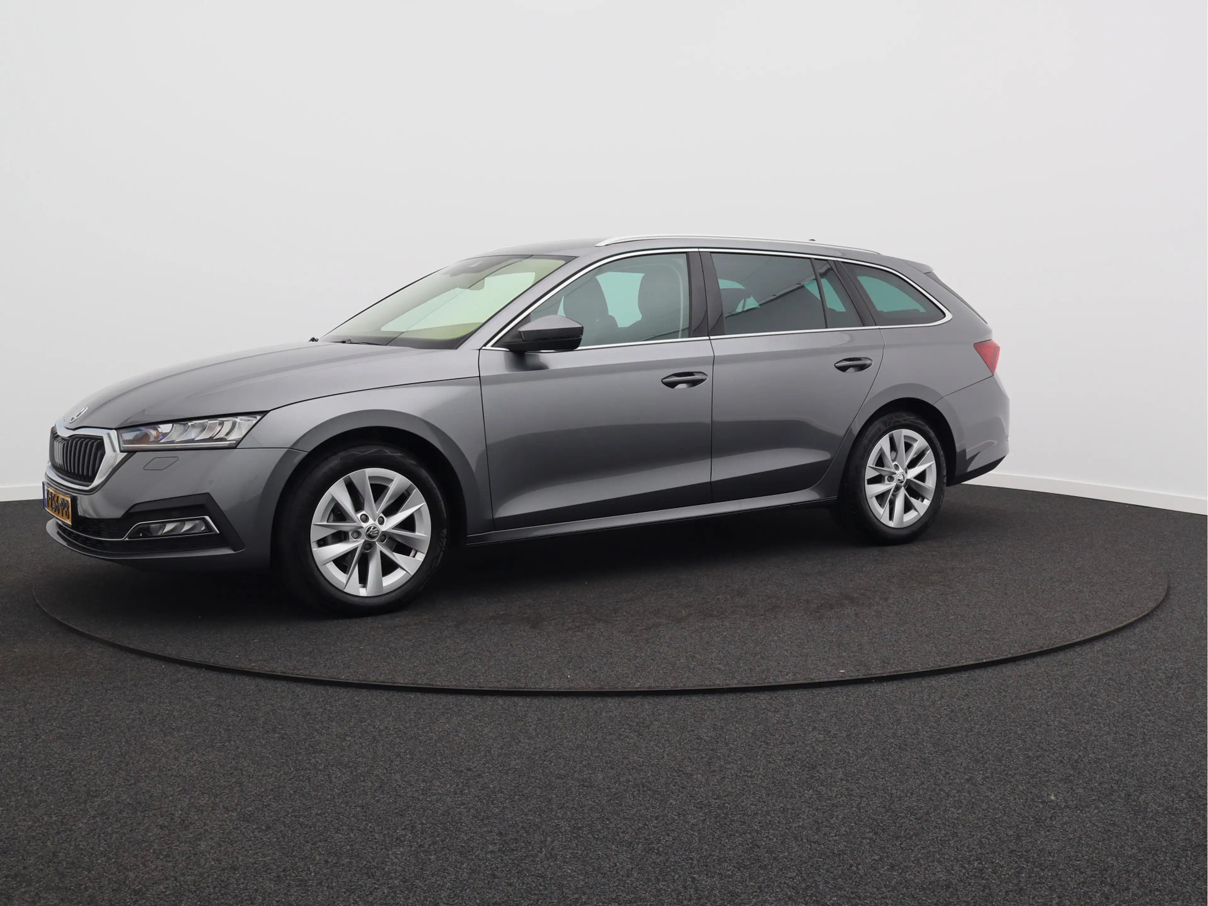 Skoda Octavia Combi 1.0 e-TSI Business Edition Plus/ trekhaak! — photo 8