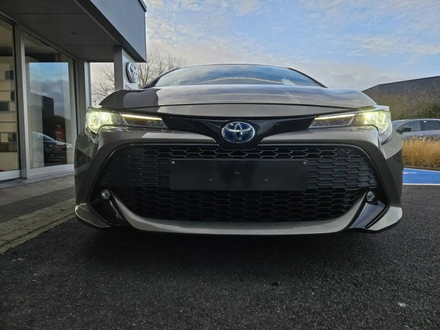 Toyota Corolla Dynamic + Leder Bronze - 2