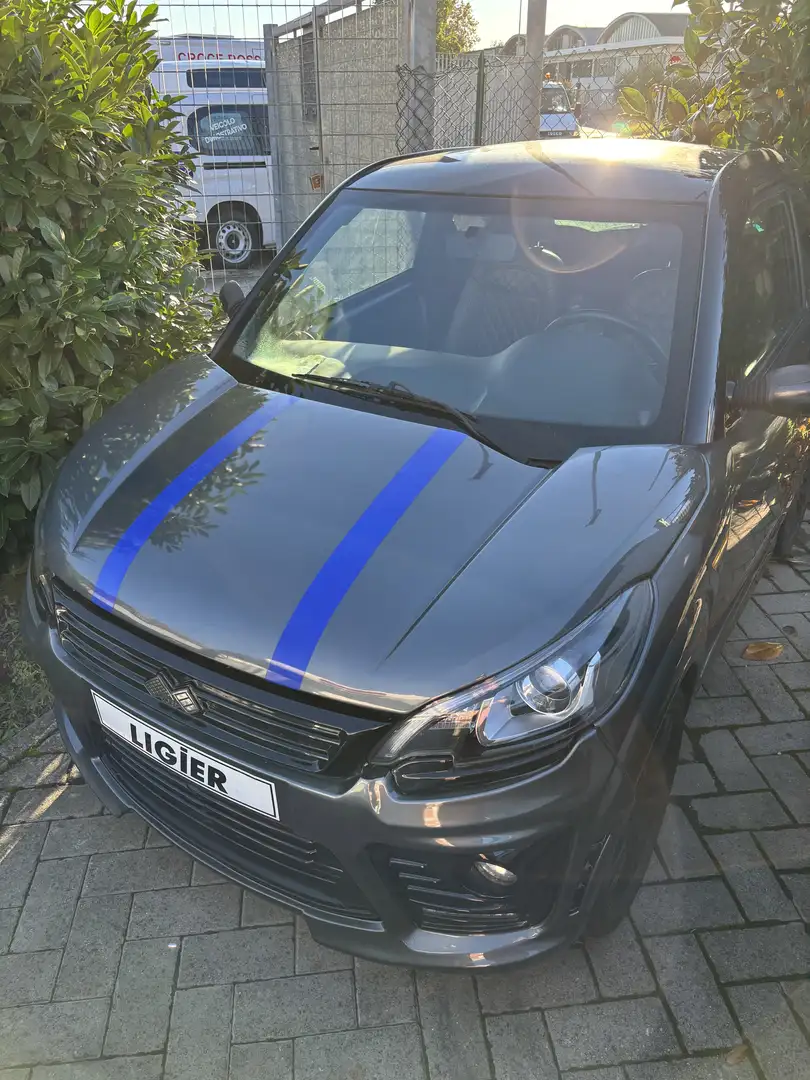 Ligier JS 50 Sport Albastru - 1