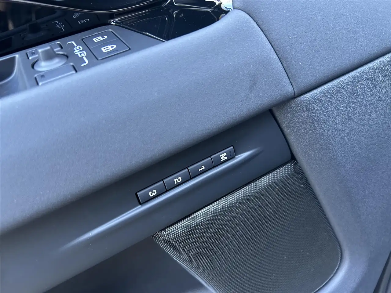 Land Rover Range Rover Evoque 2026 — фото 11