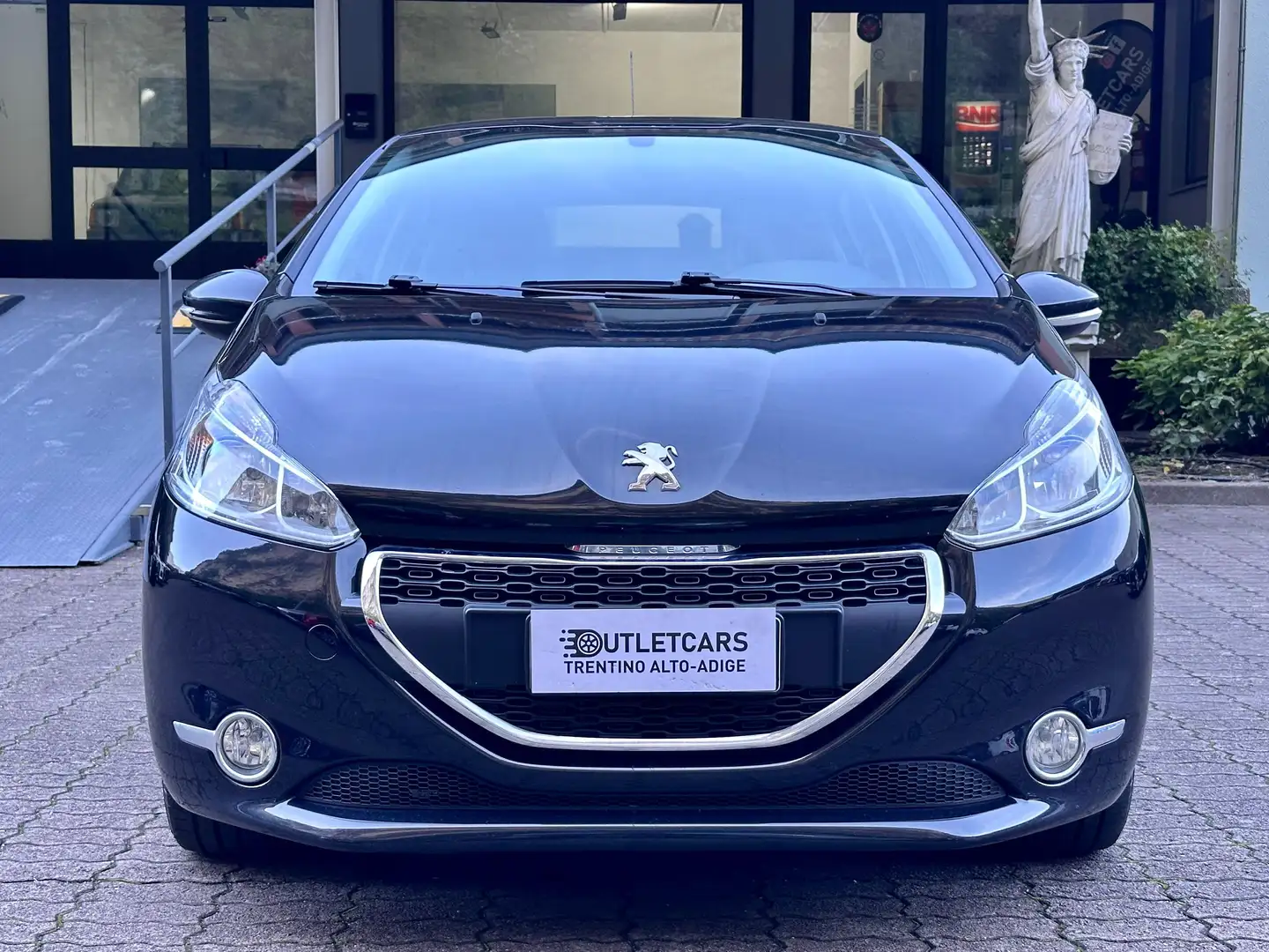 Peugeot 208 1.4 HDi 68cv Allure 5p 155.000km 2015 Noir - 2
