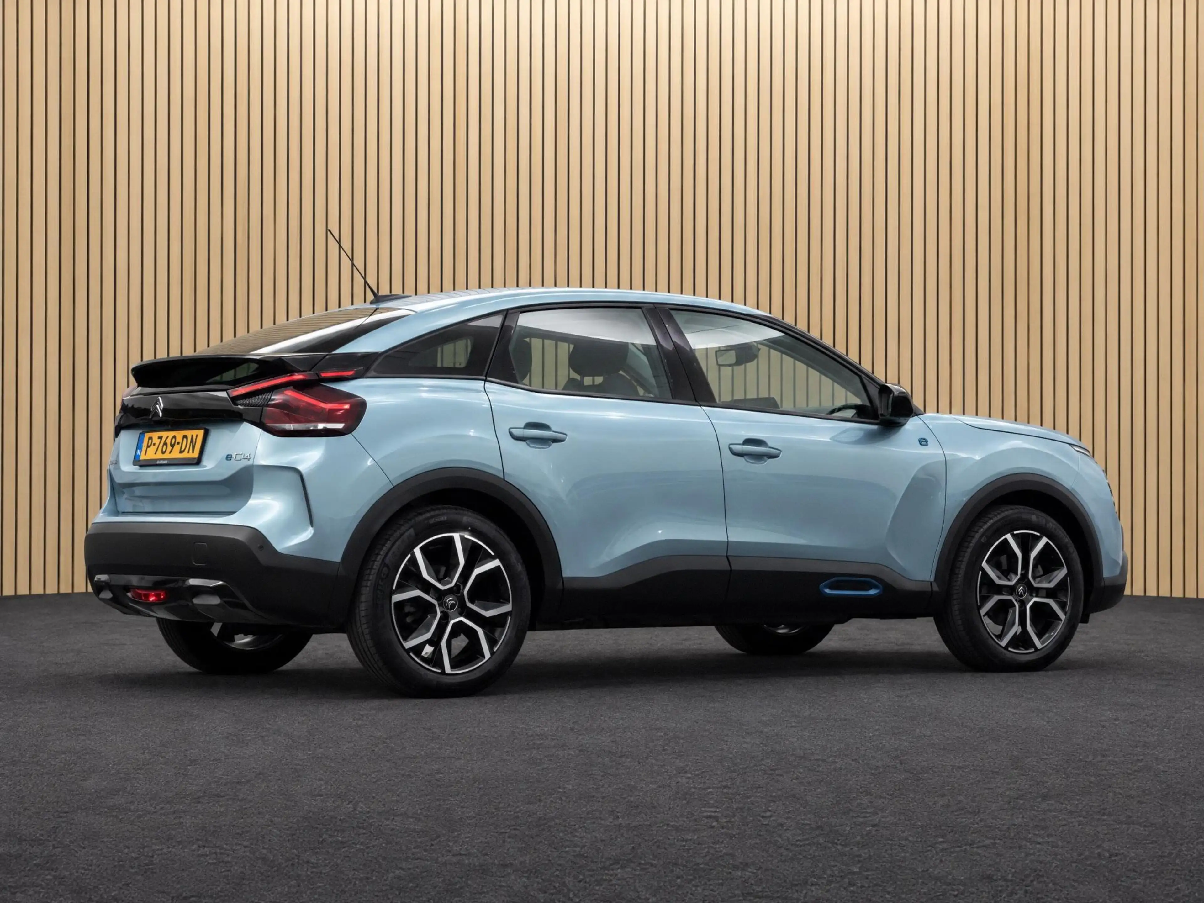 Citroen E-C4 Electric Feel Pack 50 kWh | Camera/Navi/Climate — photo 6