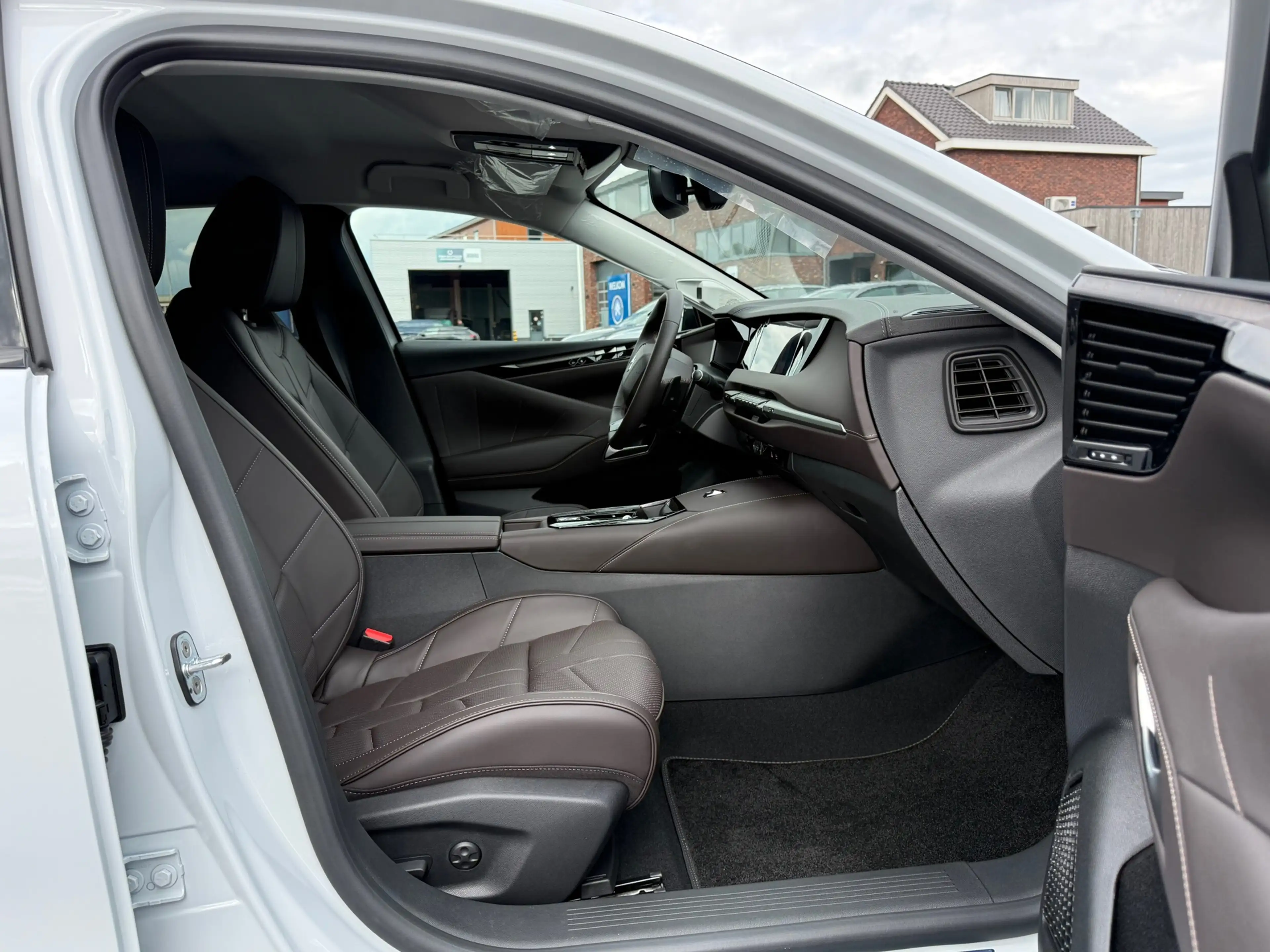 DS Automobiles DS 4 No 1.2 Hybrid 145 ÉTOILE + NAPPALEER LED MATRIX AD — photo 11