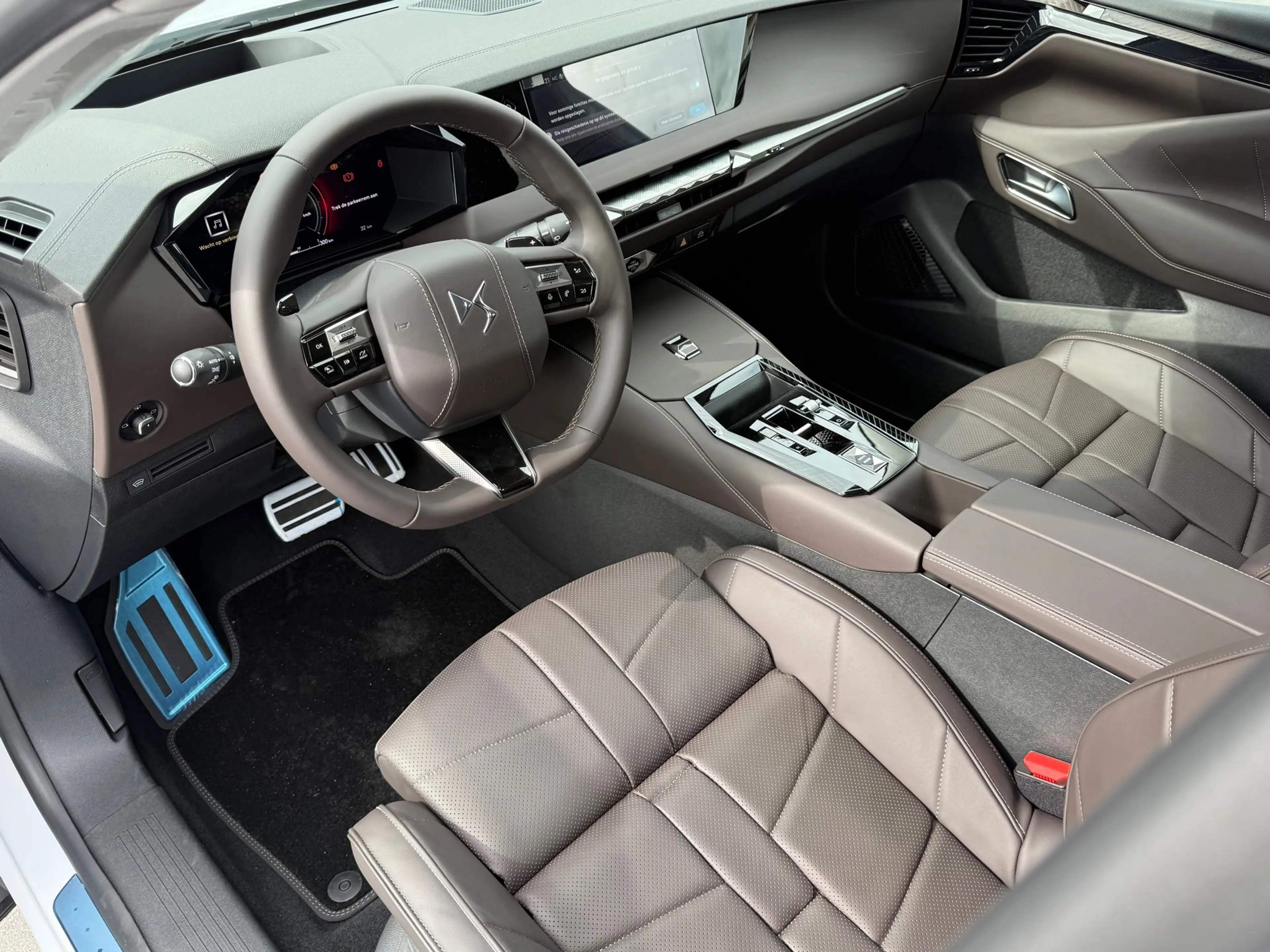 DS Automobiles DS 4 No 1.2 Hybrid 145 ÉTOILE + NAPPALEER LED MATRIX AD — photo 3