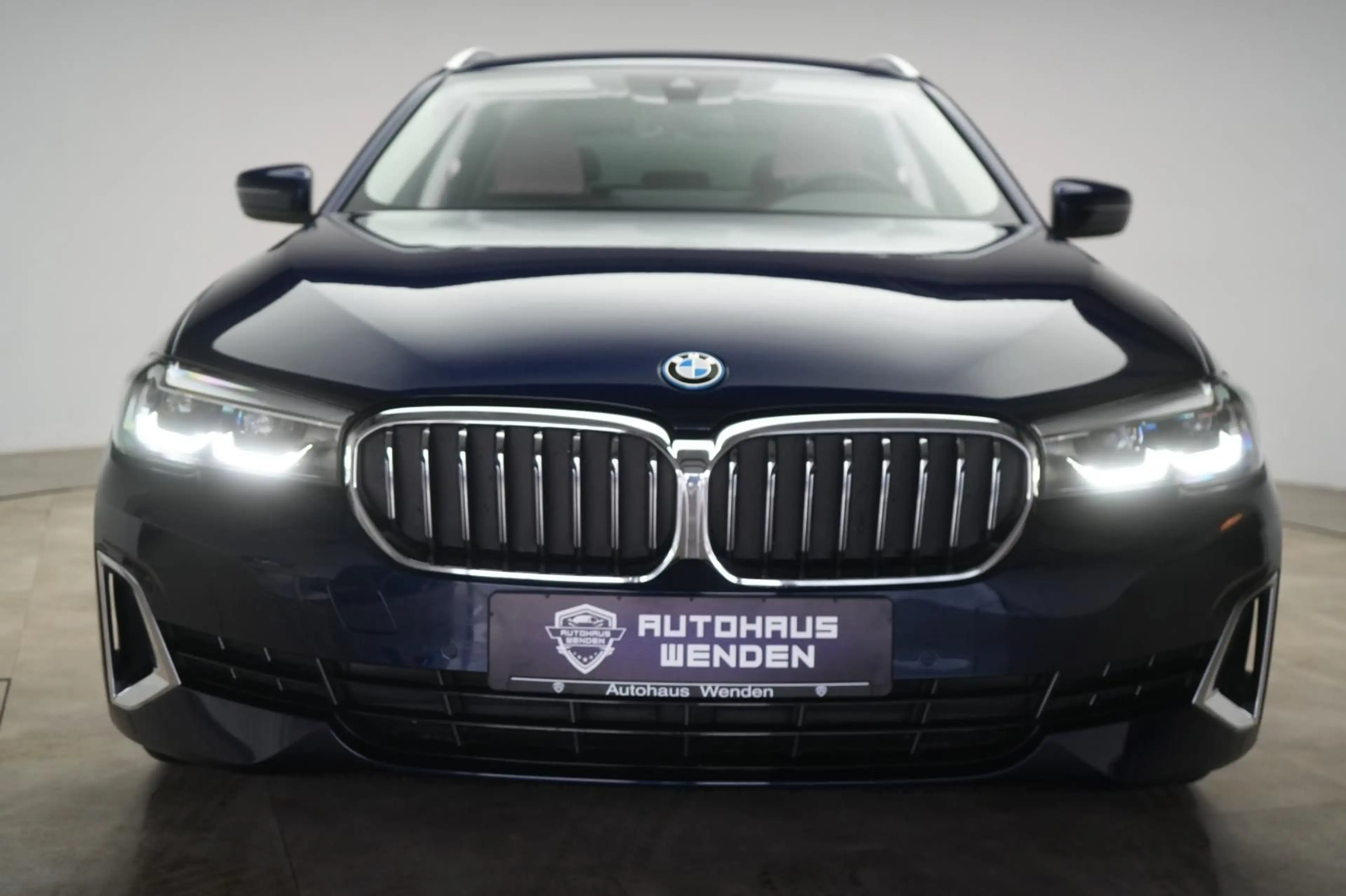 BMW 530 e Touring Luxury Line Leder/Temp/Kamera/Virt — photo 2