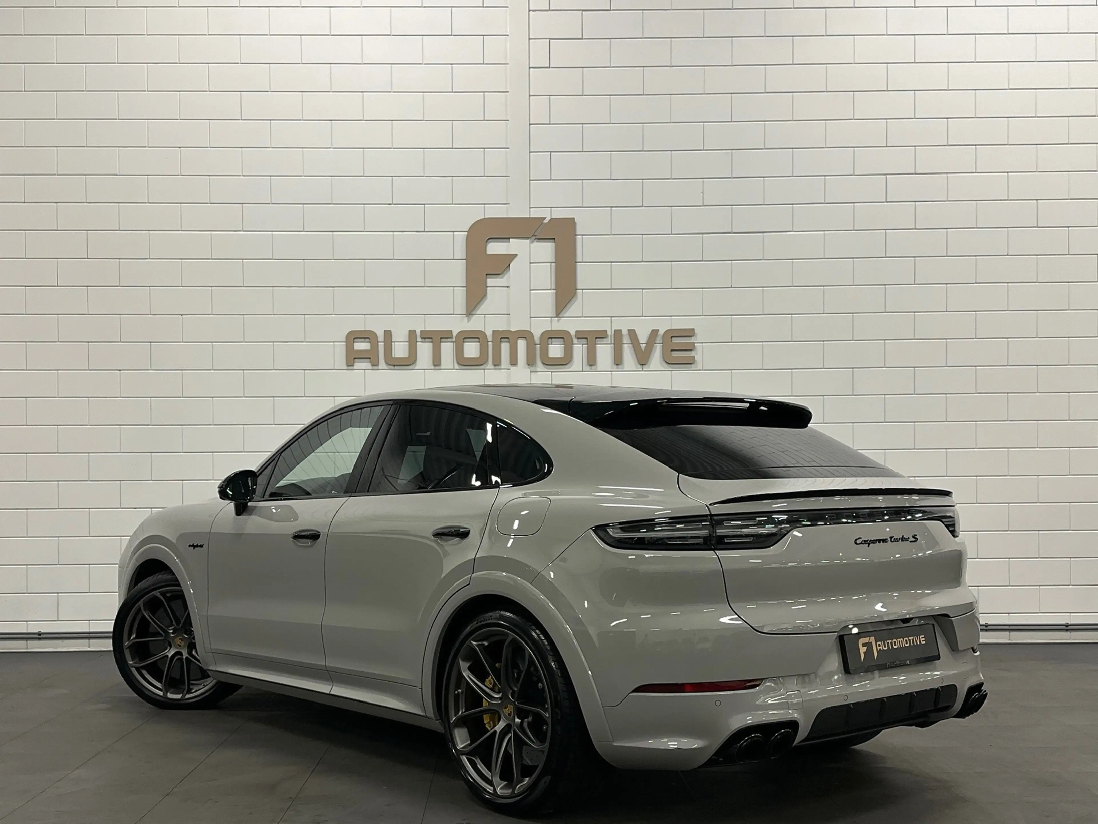 Porsche Cayenne Coupé 4.0 Turbo S E-Hybrid Carbon|Ceramic|VOL — photo 9