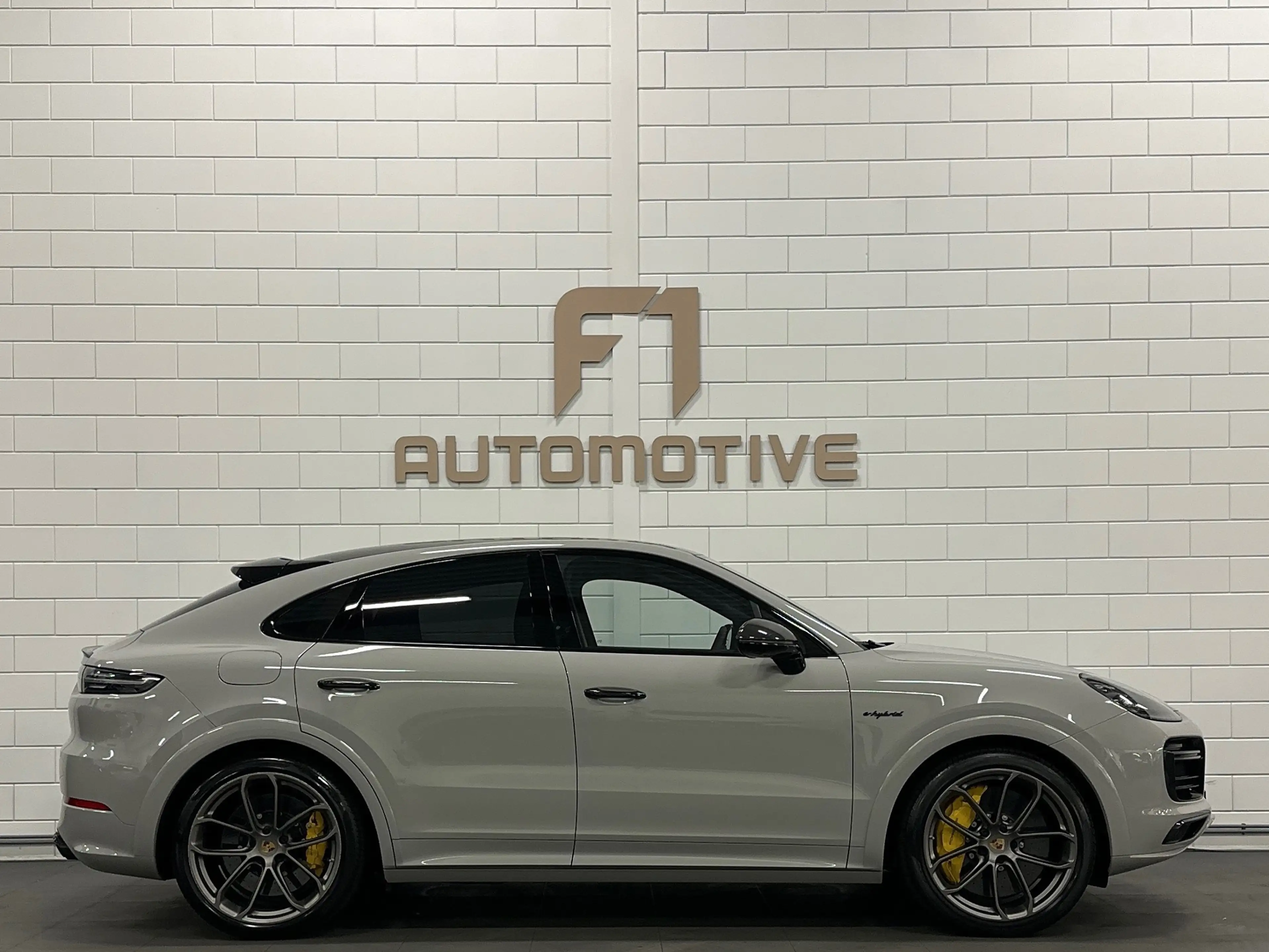 Porsche Cayenne Coupé 4.0 Turbo S E-Hybrid Carbon|Ceramic|VOL — photo 12