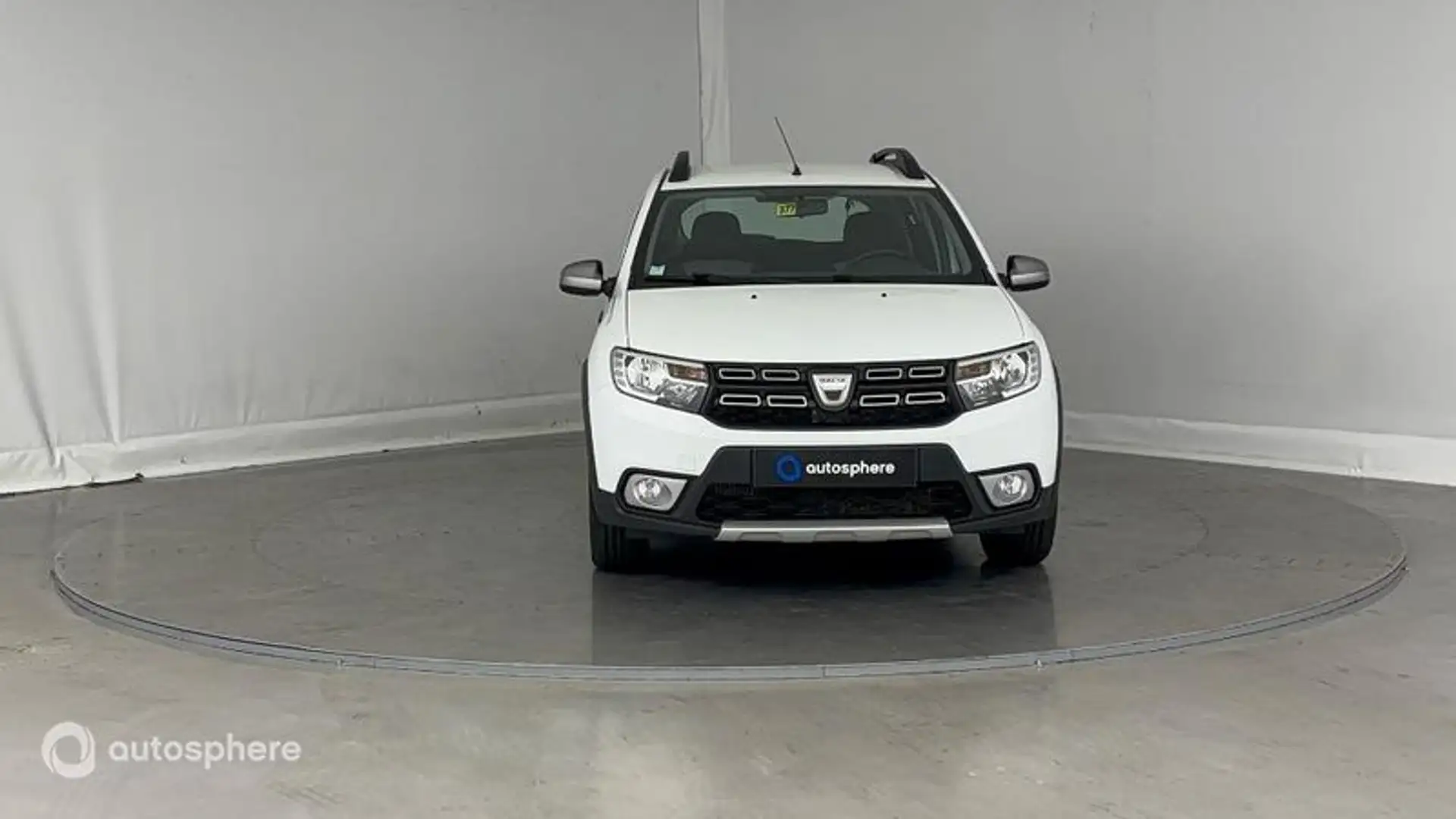 Dacia Sandero 0.9 TCe 90ch Stepway - 19 - 2