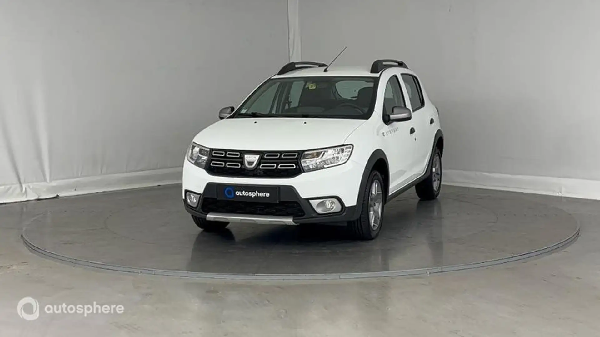 Dacia Sandero 0.9 TCe 90ch Stepway - 19 - 1