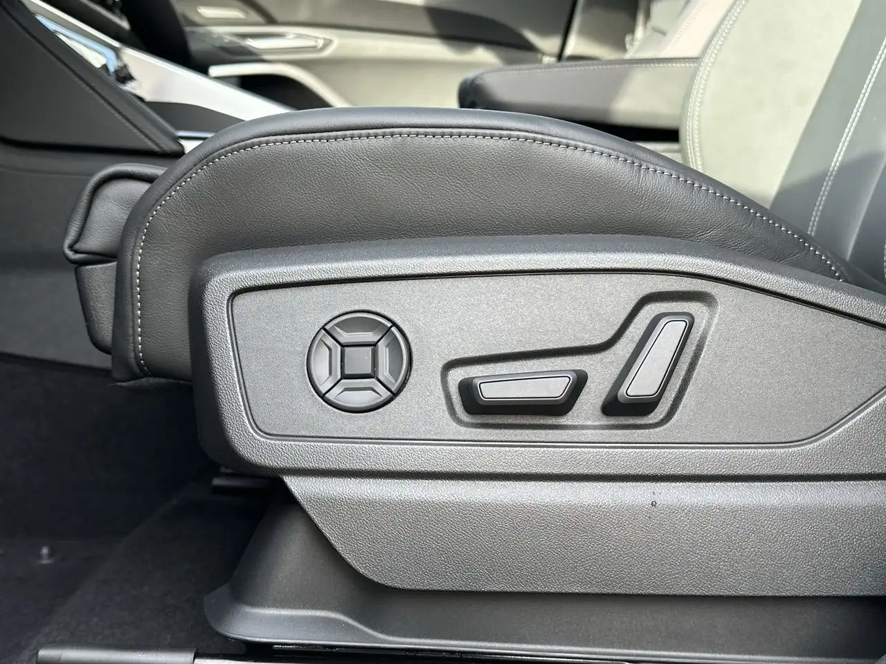 Audi Q5 снимка Audi Q5