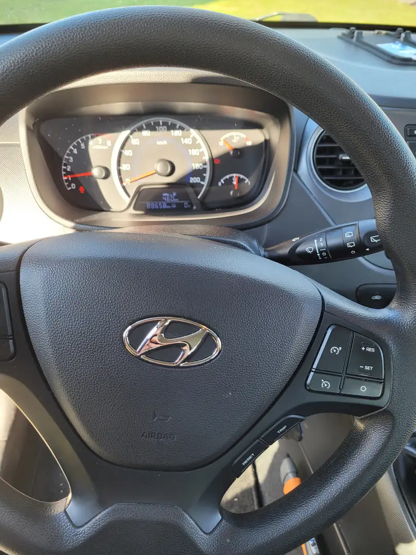 Hyundai i10 i10+1.0i+Comfort Wit - 2