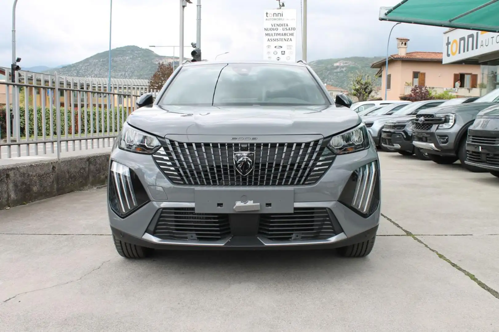 Peugeot 2008 1.2 PureTech 130cv S&S EAT8 Allure *PkDriveVision* Gris - 2