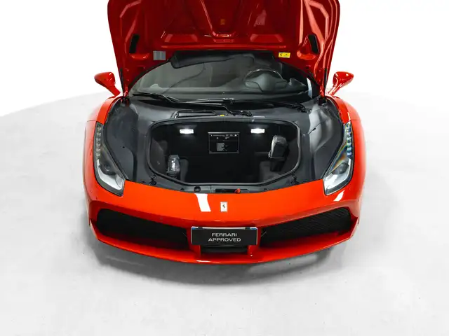 Ferrari 488 view 15