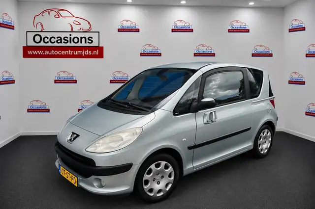 Peugeot 1007 1.6-16V Gentry