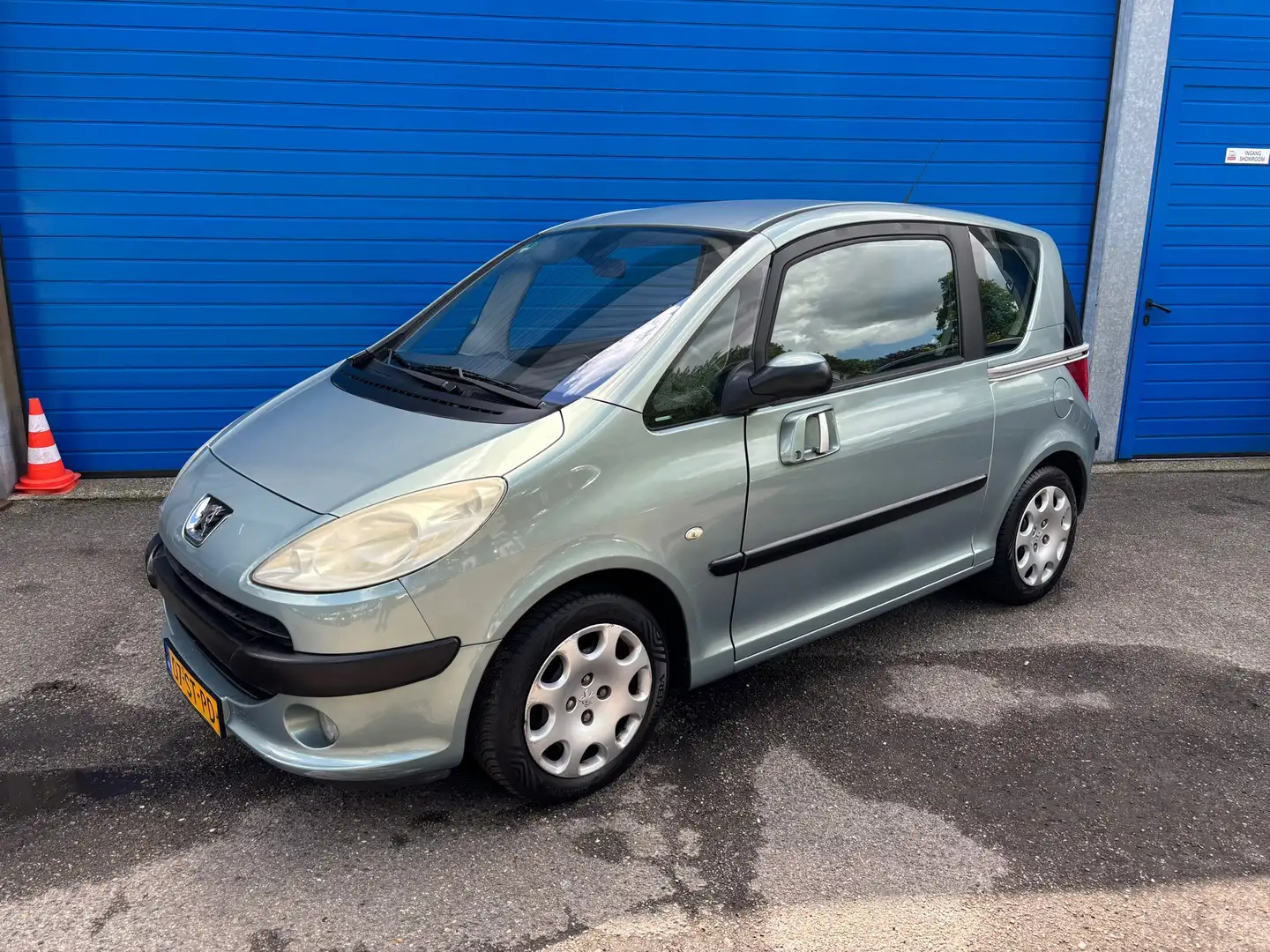 Peugeot 1007 1.6-16V Gentry Grau - 2