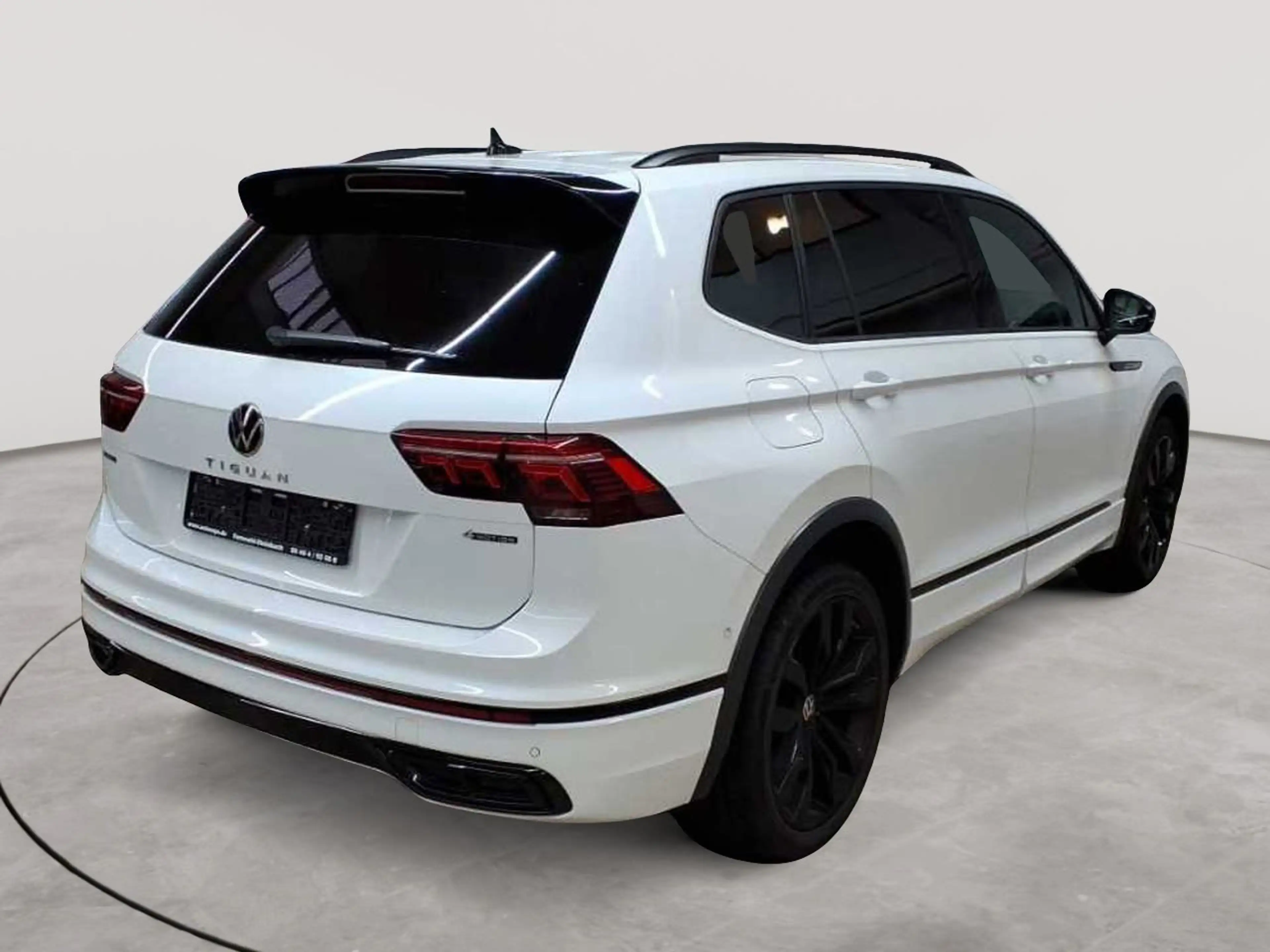 Volkswagen Tiguan Tiguan Allspace 4M R-Line 7 Si. LEDER PANO DCC — photo 4