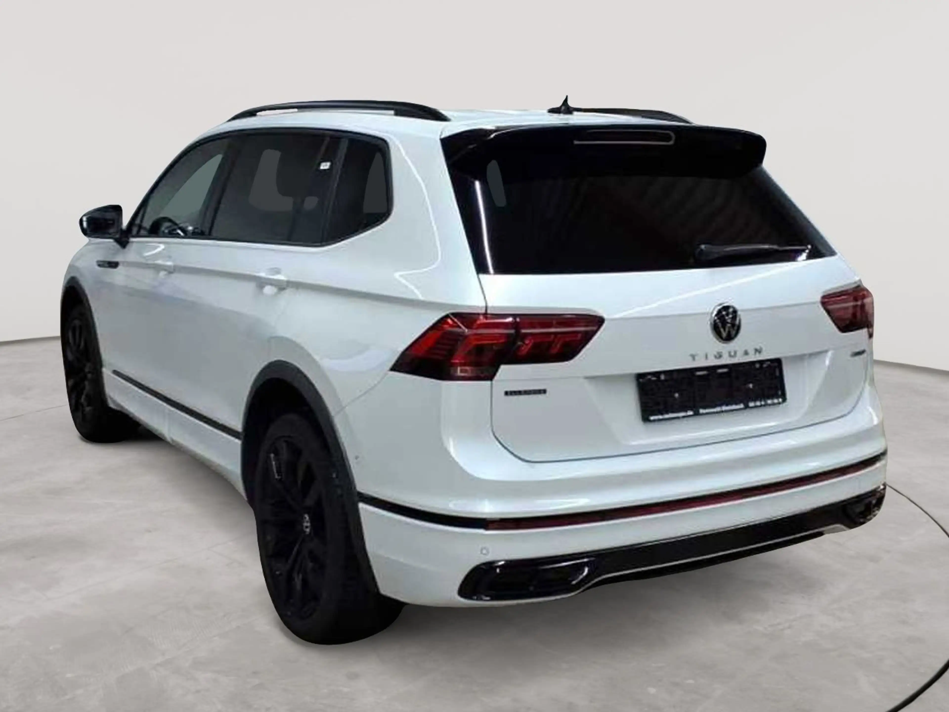 Volkswagen Tiguan Tiguan Allspace 4M R-Line 7 Si. LEDER PANO DCC — photo 5