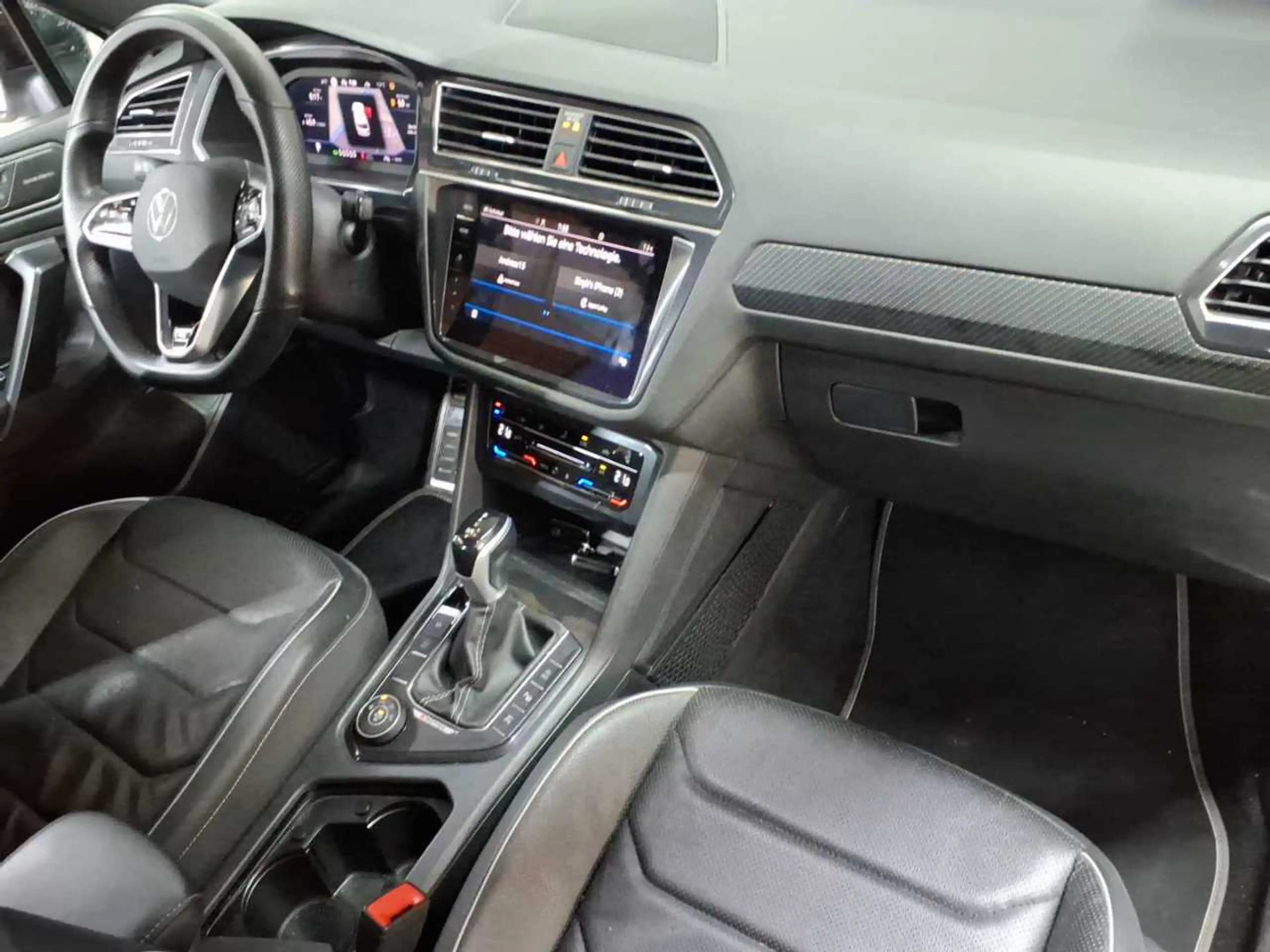 Volkswagen Tiguan Tiguan Allspace 4M R-Line 7 Si. LEDER PANO DCC — photo 9
