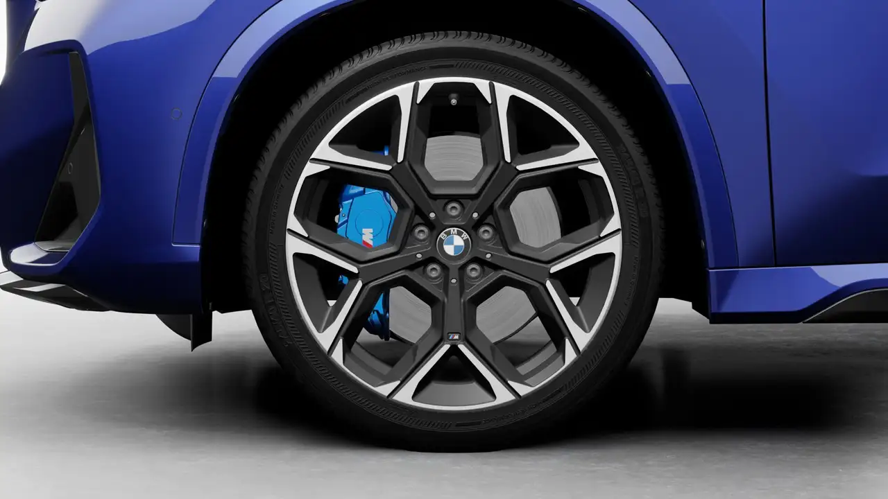BMW X1 снимка BMW X1