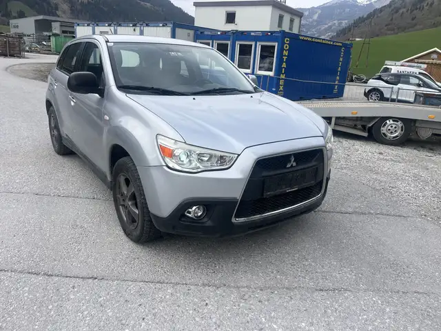 Mitsubishi ASX ASX 1,8 DI-D Intense 4X4/ XENON/ AHK/ ALU