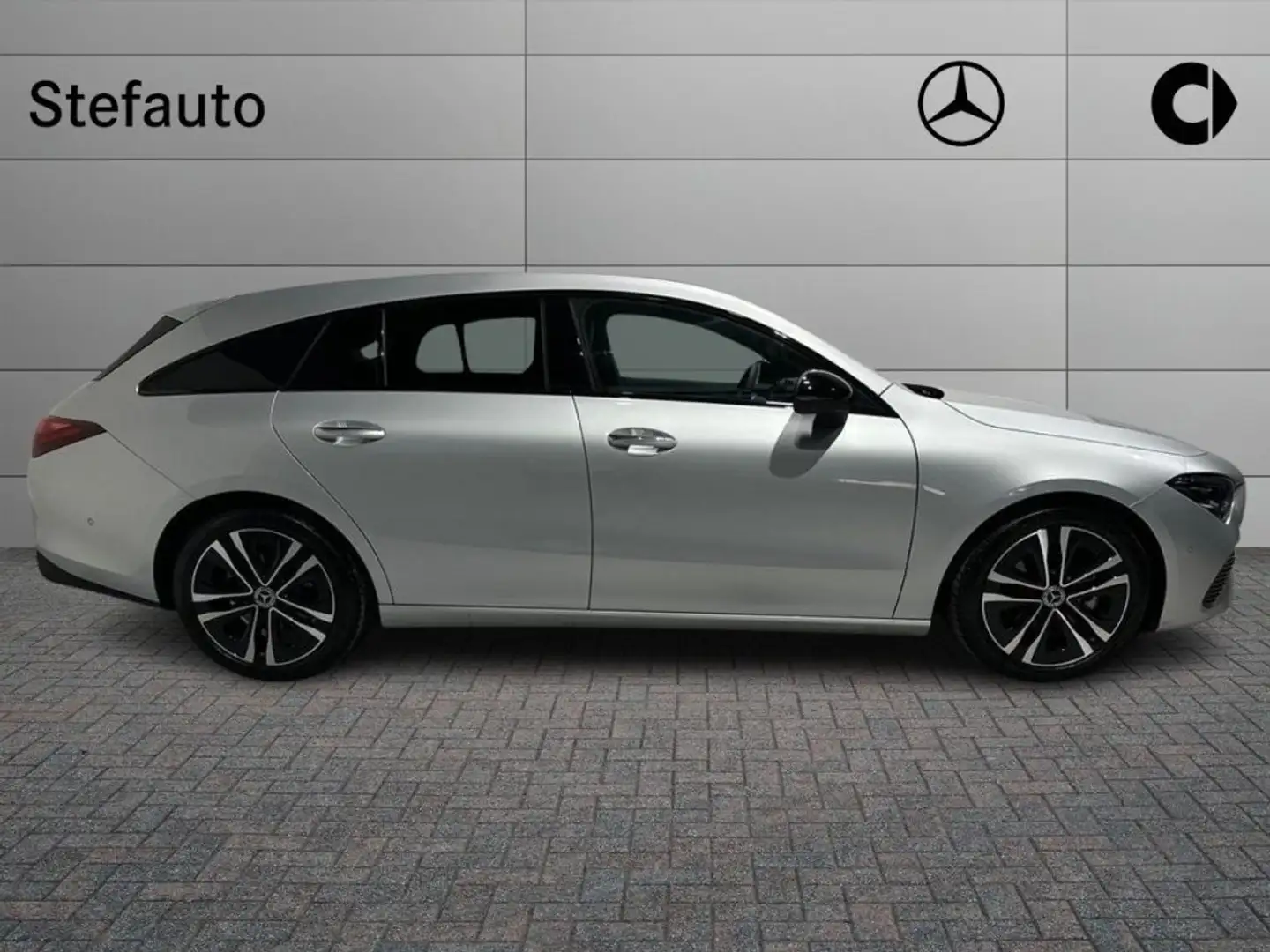 Mercedes-Benz CLA 200 d Automatic Shooting Brake Sport Argento - 2
