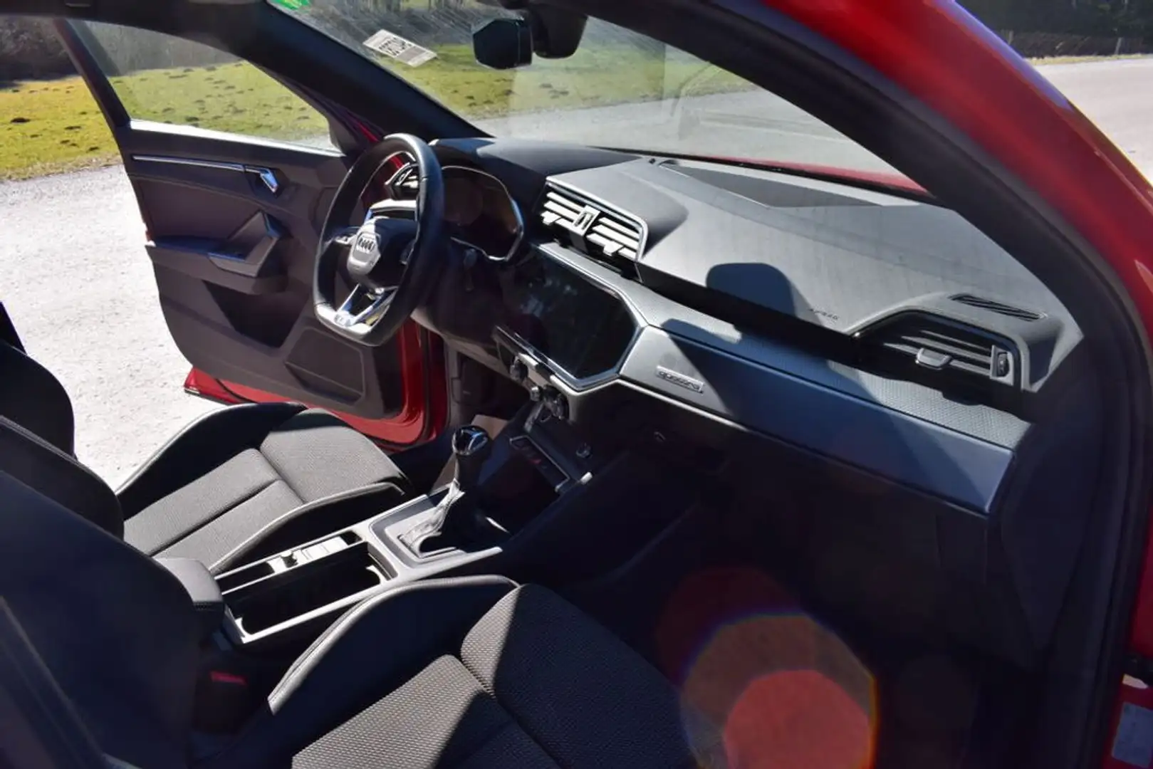 Audi Q3 40 TDI sportpackquattro S line wie neu garantie Rot - 2